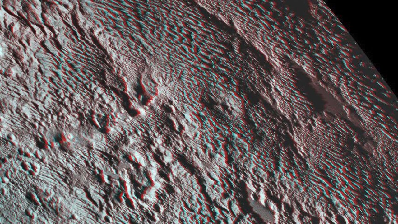 spiri-de-dimensiuni-de-zgarie-nori-de-gheata-de-metan-pot-inconjura-ecuatorul-lui-pluto