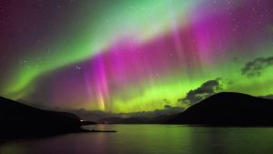 auroras-poate-fi-vizibil-din-18-state-in-acest-weekend-ca-butoaie-de-furtuna-solara-spre-pamant