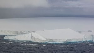 „regina-aisbergurilor”,-in-varsta-de-40-de-ani,-nu-mai-este-cea-mai-mare-din-lume-dupa-ce-a-pierdut-mai-multe-„bucati-foarte-mari”-din-mai