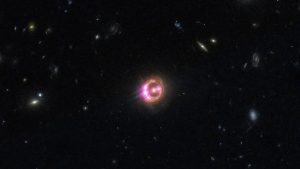 astronomii-folosesc-din-greseala-tehnica-rara-„double-zoom”-pentru-a-vedea-corona-lui-black-hole-in-detalii-fara-precedent