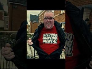 Stephen Bunting cântă Gold